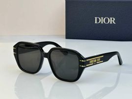 Picture of Dior Sunglasses _SKUfw52367902fw